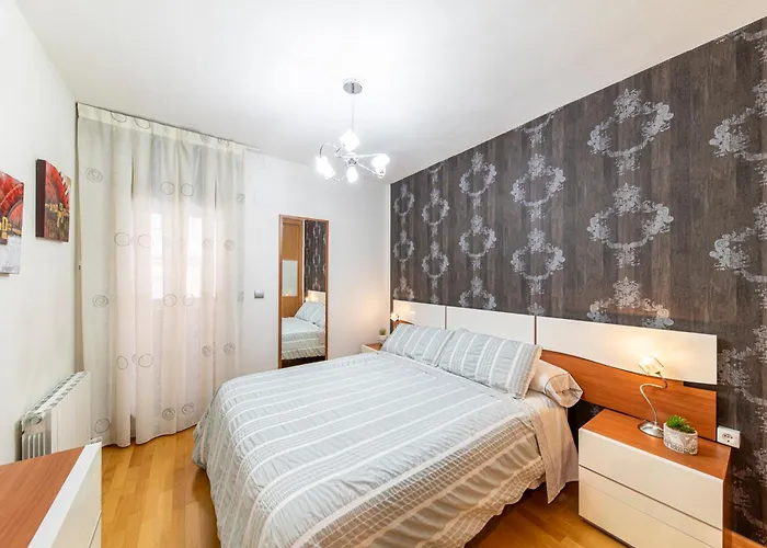 En Delicias 'hector' - Parking Incluido Διαμέρισμα *